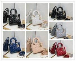 Picture of Dior Lady Handbags _SKUfw152317040fw